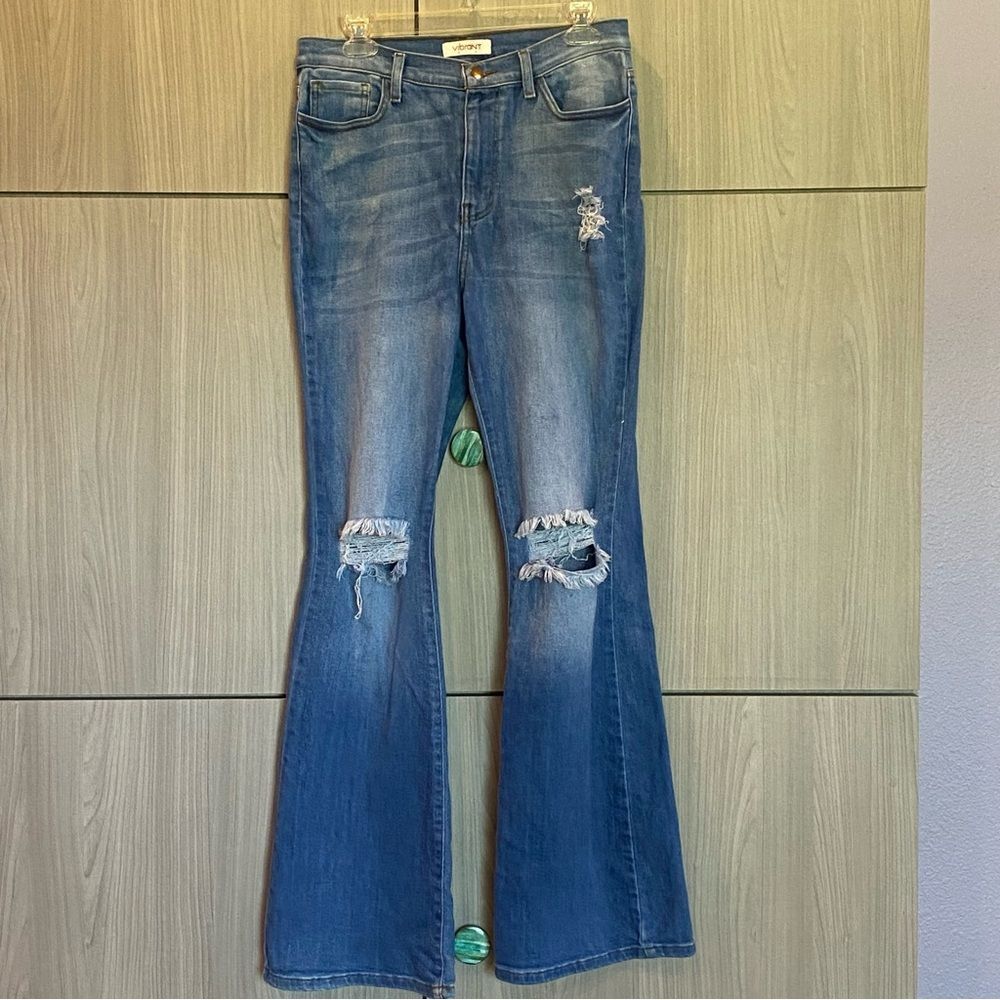 Vibrant Distressed Flare Jeans Medium Wash Size 15 / 31 Boho Hippie